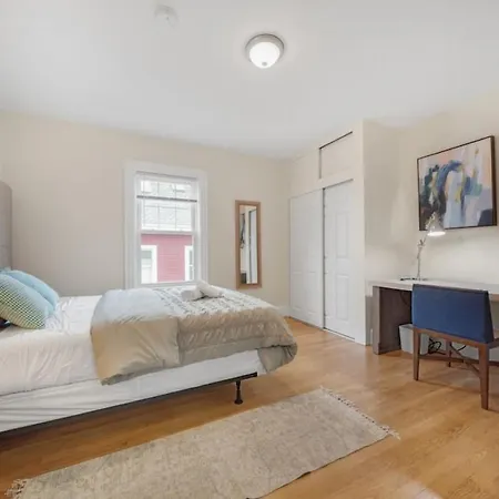 5Br 2Bh Bright & Spacious Apt In Brighton Boston Exterior photo